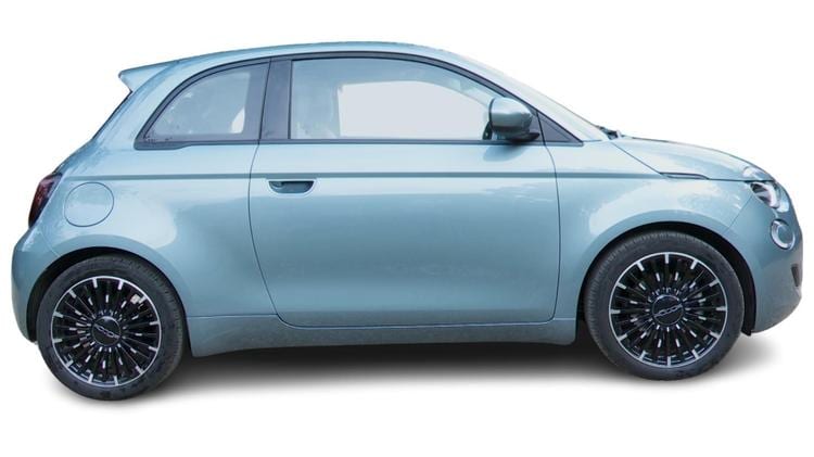 500_electric_hatchback_100525.jpg