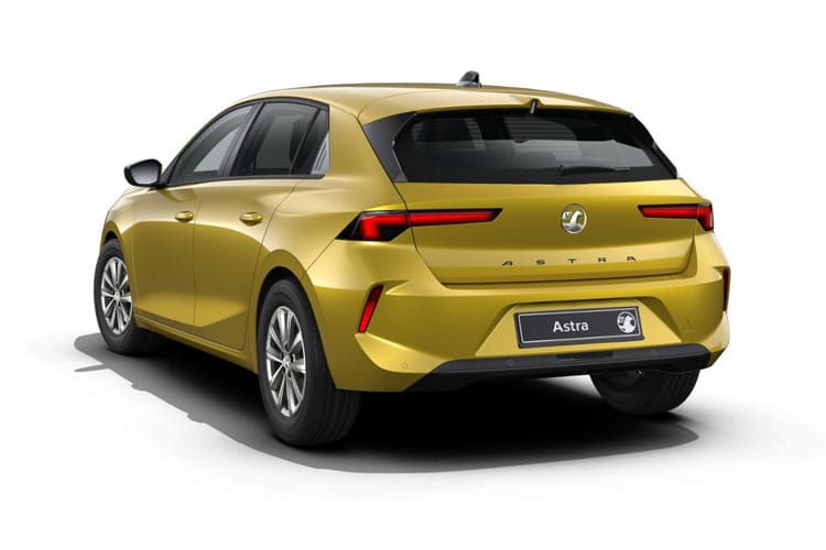 astra_hatchback_105624.jpg