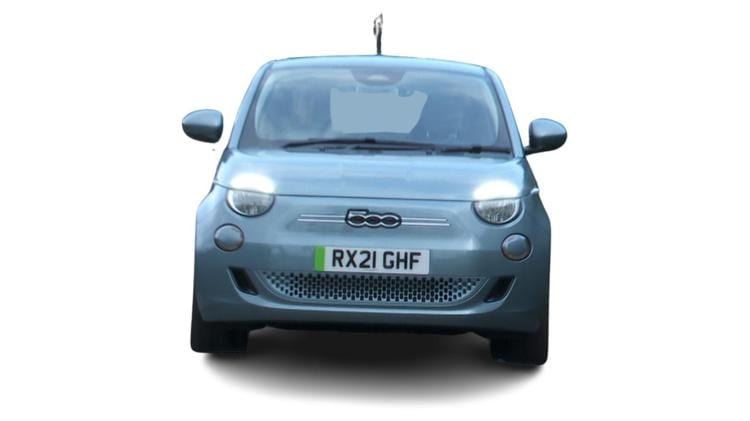 500_electric_hatchback_100525.jpg