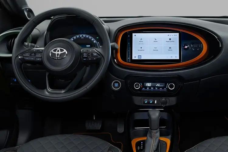 aygo_x_hatchback_105854.jpg
