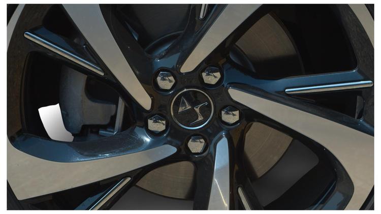 ds_7_hatchback_diesel_107807.jpg - 1.5 BlueHDi Pallas 5dr EAT8