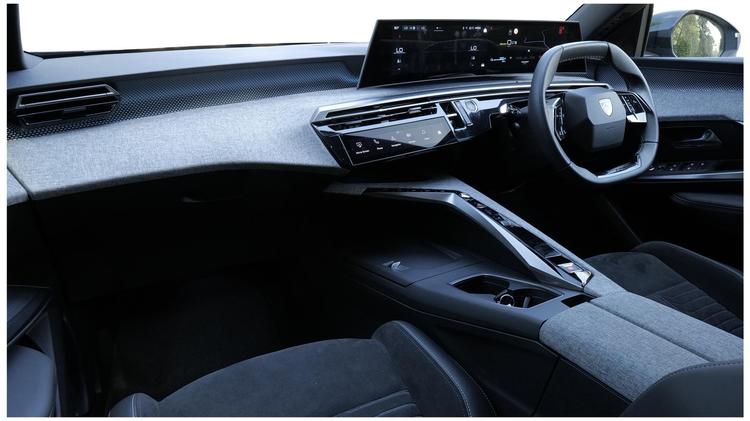 e_3008_electric_estate_111241.jpg - 169kW Long Range GT 97kWh 5dr Auto