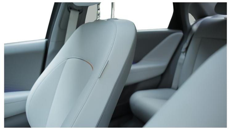 ioniq_6_electric_saloon_108114.jpg - 168kW Ultimate 77kWh 4dr Auto