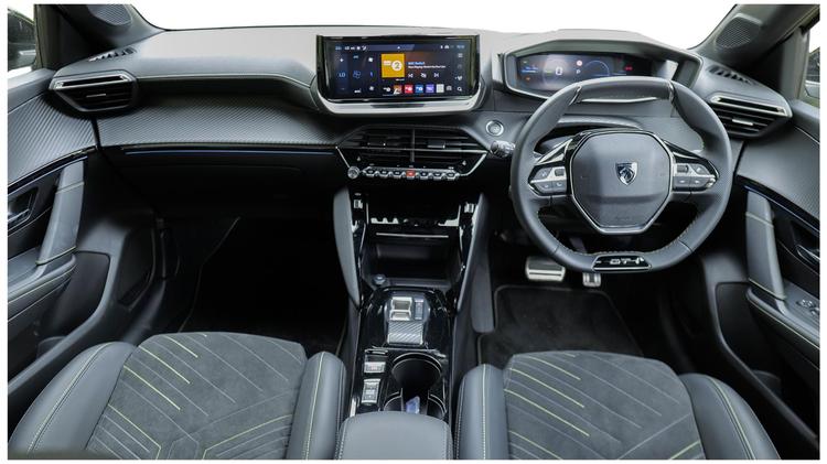 e_208_electric_hatchback_110645.jpg