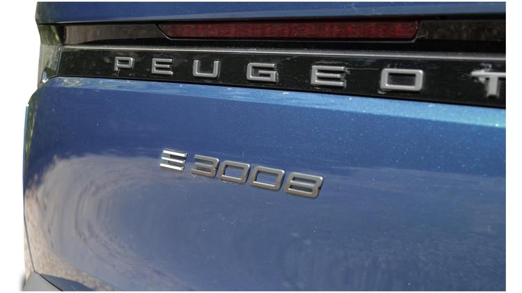 e_3008_electric_estate_111241.jpg - 169kW Long Range GT 97kWh 5dr Auto