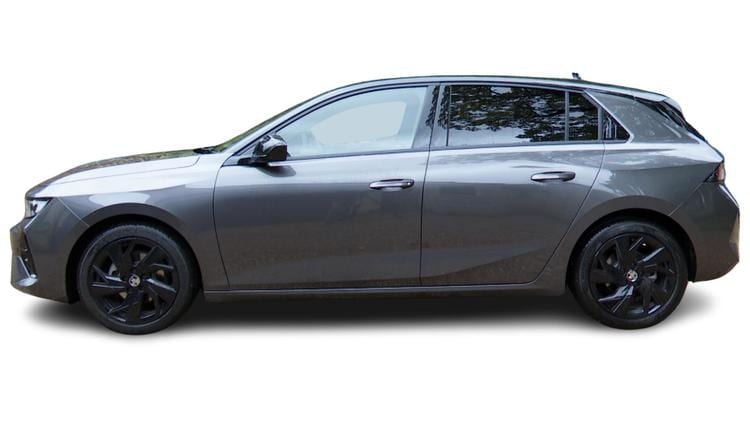 astra_hatchback_105624.jpg