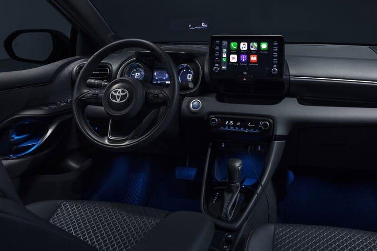 yaris_hatchback_99529.jpg
